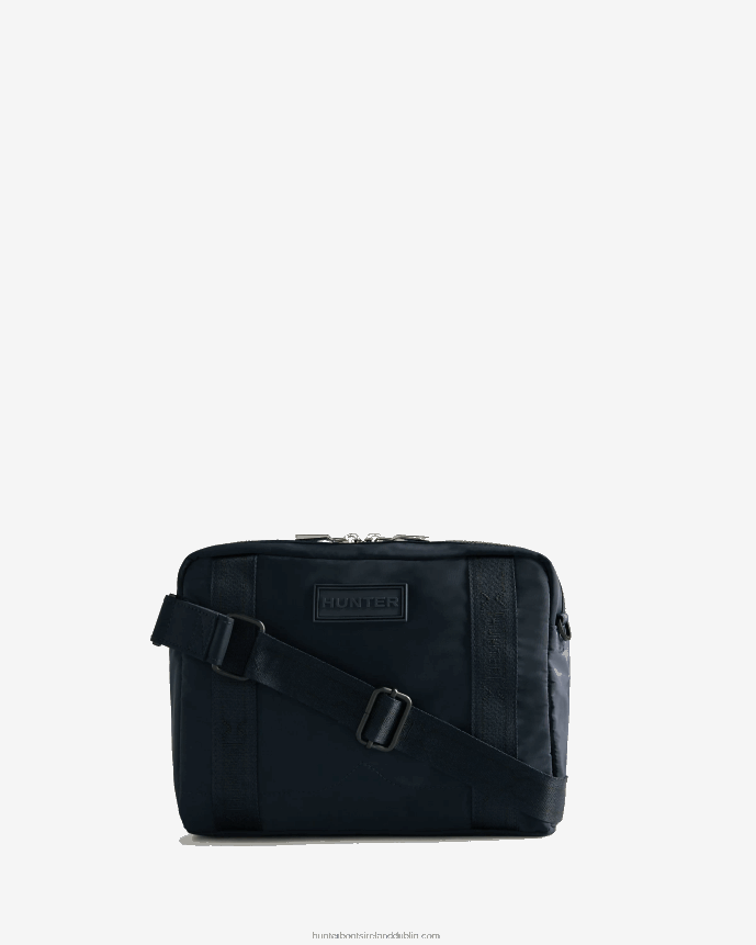 Men Hunter Refined Sustainable Crossbody Bag Navy 68TN2X498