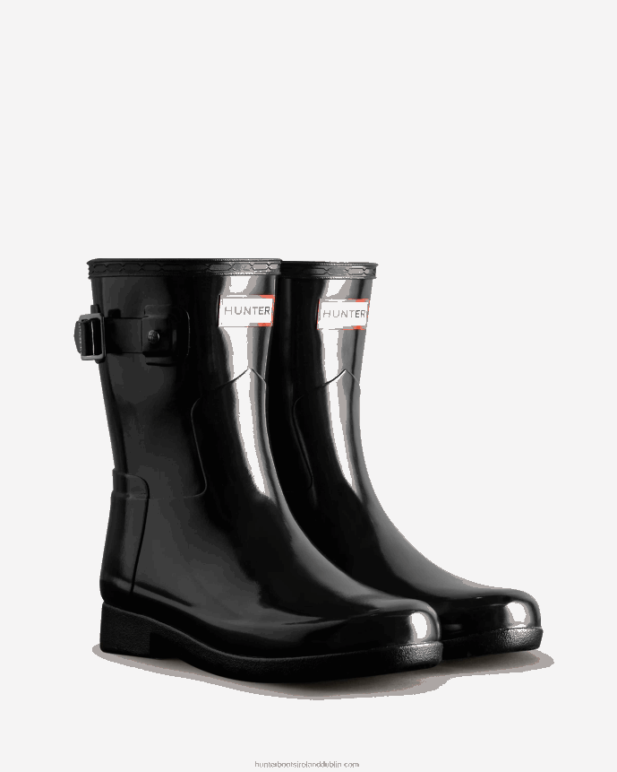 Women Hunter Refined Slim Fit Short Gloss Rain Boot Black 68TN2X178