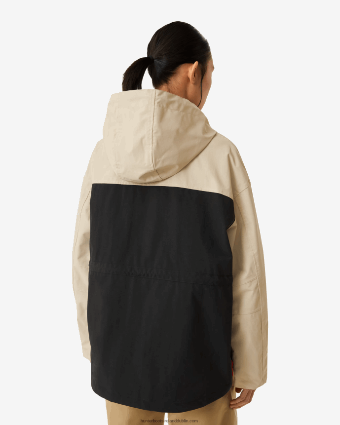 Women Hunter Explorer Recycled Nylon Jacket Skimming Stone/Black 68TN2X342