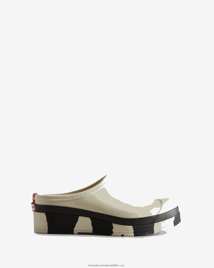 Women Hunter PLAY Striped Sole Clogs White Willow/Black 68TN2X250