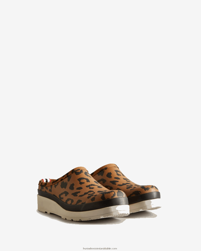Women Hunter Play Hybrid Leopard Print Clogs Black/Cast 68TN2X201